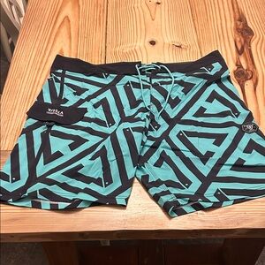 VISSLA Men's Teal and Black Patterned Board Shorts